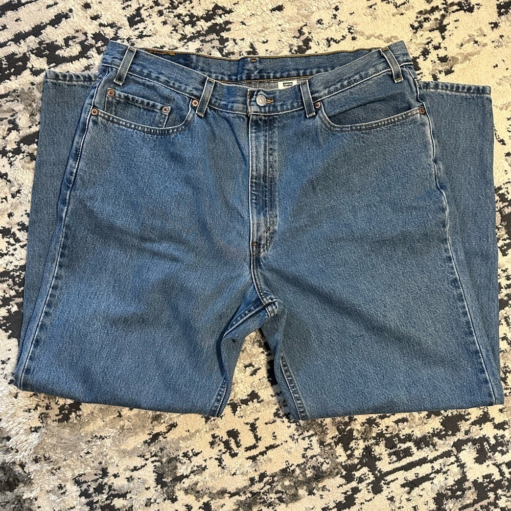vintage 40x30 Levi's 550 Relaxed Fit Men's Straight Blue Denim Jeans Light Wash